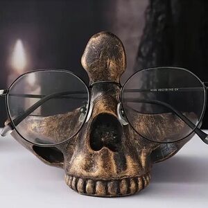 Skull Shaped Eyeglass Holder